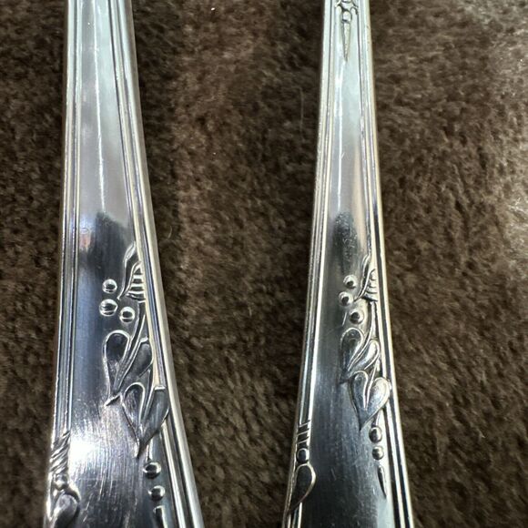 Vtg Wm. A Rogers A1 PLUS Oneida Ltd MEADOWBROOK Replacement Spoons Silver-Plate - Picture 3 of 11